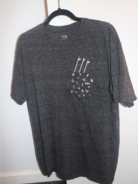 Eidon Grey Men's Charcoal Graphic Crew Neck T-Shirt with Pocket decorative Lg
